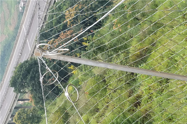 被动边坡防护网拦截高山飞石